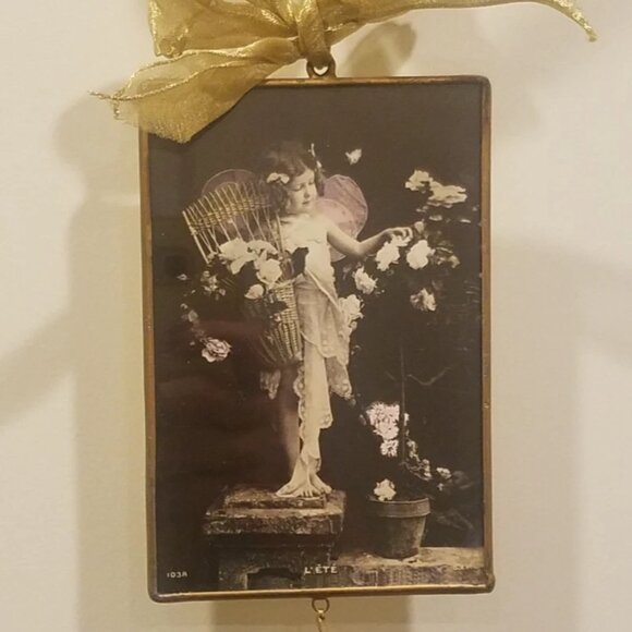 Lovely Little Angel with Roses in Wicker Backet Hanging Framed Picture - Picture 1 of 8